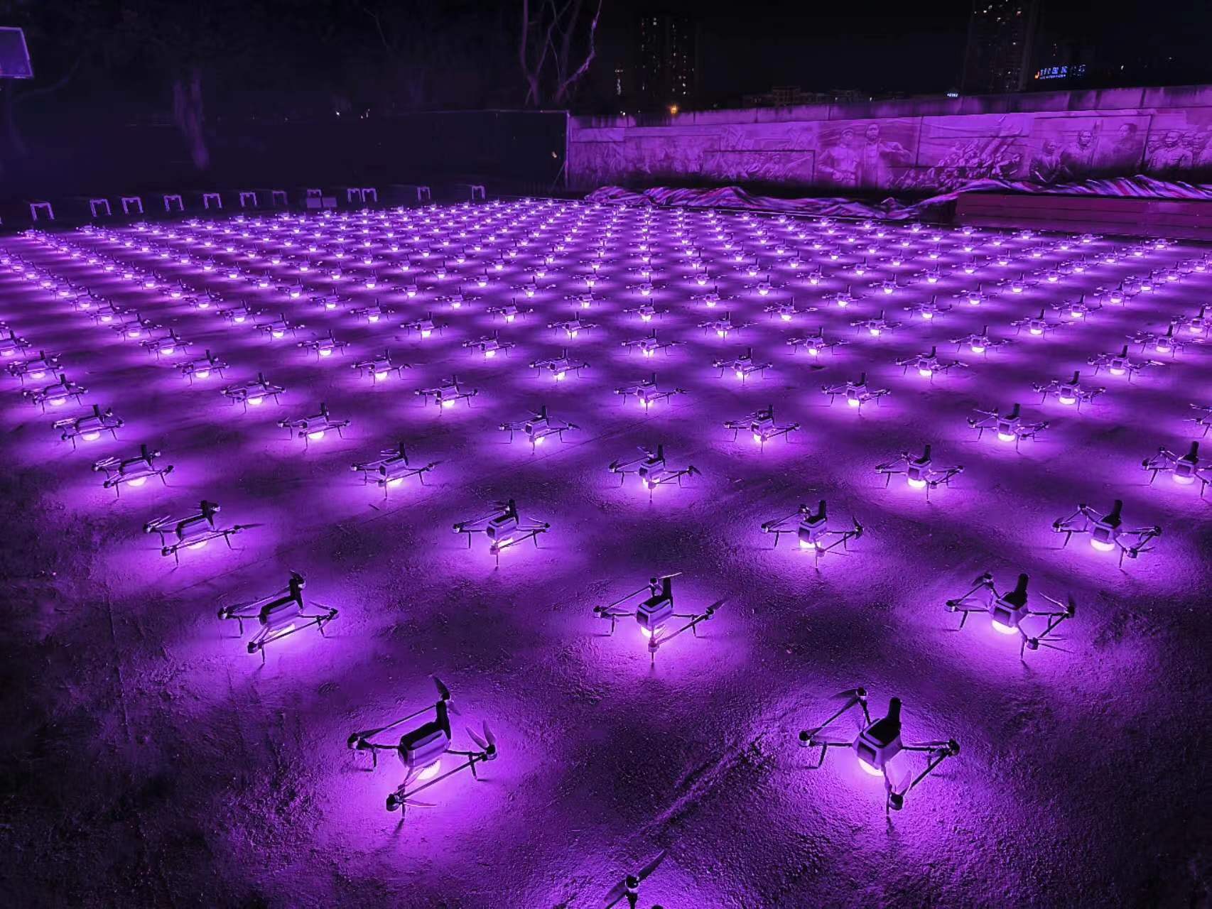 如何评估无人机灯光秀的效果？_灯光秀无人机表演_无人机灯光秀设计软件