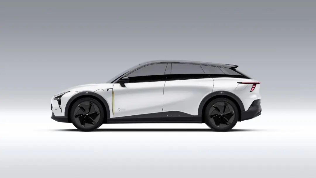 特斯拉的功能安全_特斯拉汽车:安全与智能的完美融合_特斯拉智能汽车