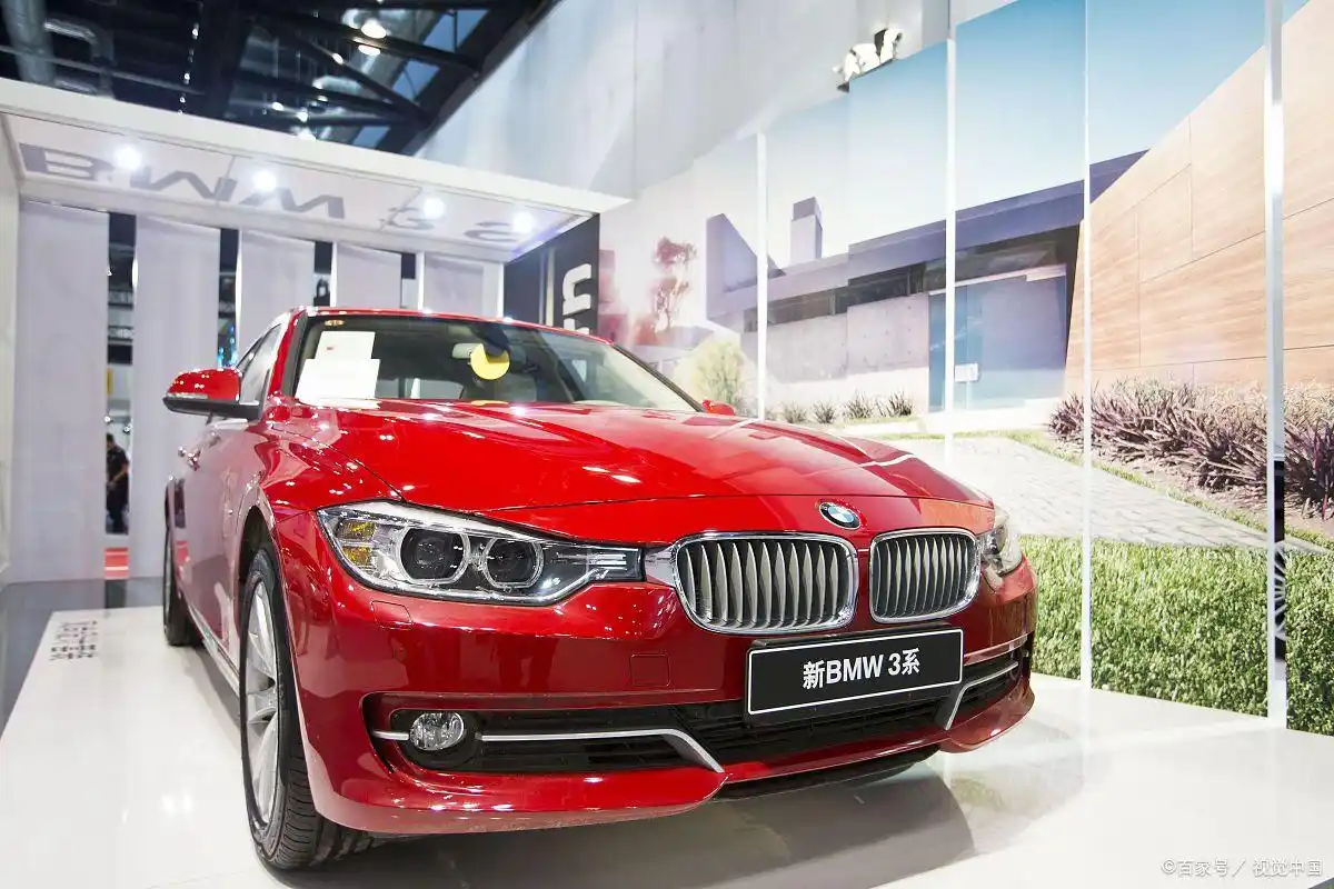 宝马行车安全辅助系统包_宝马汽车的设计与安全性:相辅相成_宝马安全辅助系统包含什么