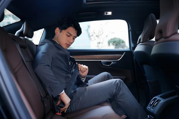 家庭在线电子商务有限公司:探索智能生活图1