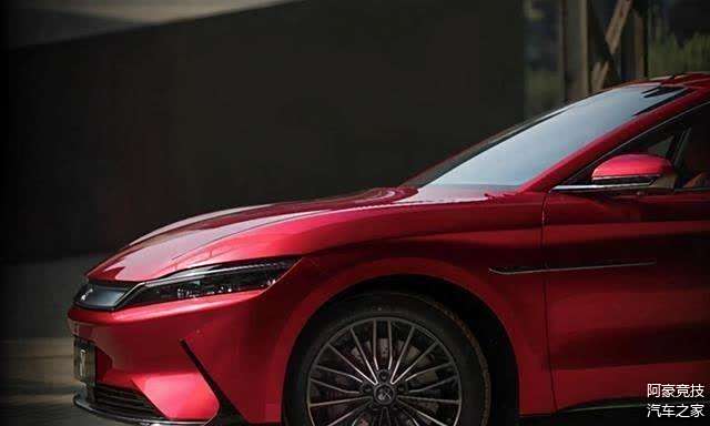 激烈市场竞争中,宝马汽车安全性的价值_宝马汽车竞争策略制定_宝马汽车产品市场竞争分析