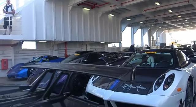 布加迪与其他超跑品牌的比较分析_布加迪品牌中哪款跑车最快_布加迪跑车排名第几