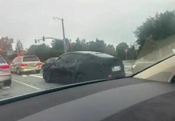 小米、特斯拉2025新车规划 7款新车 YU7/ModelY只是开胃菜