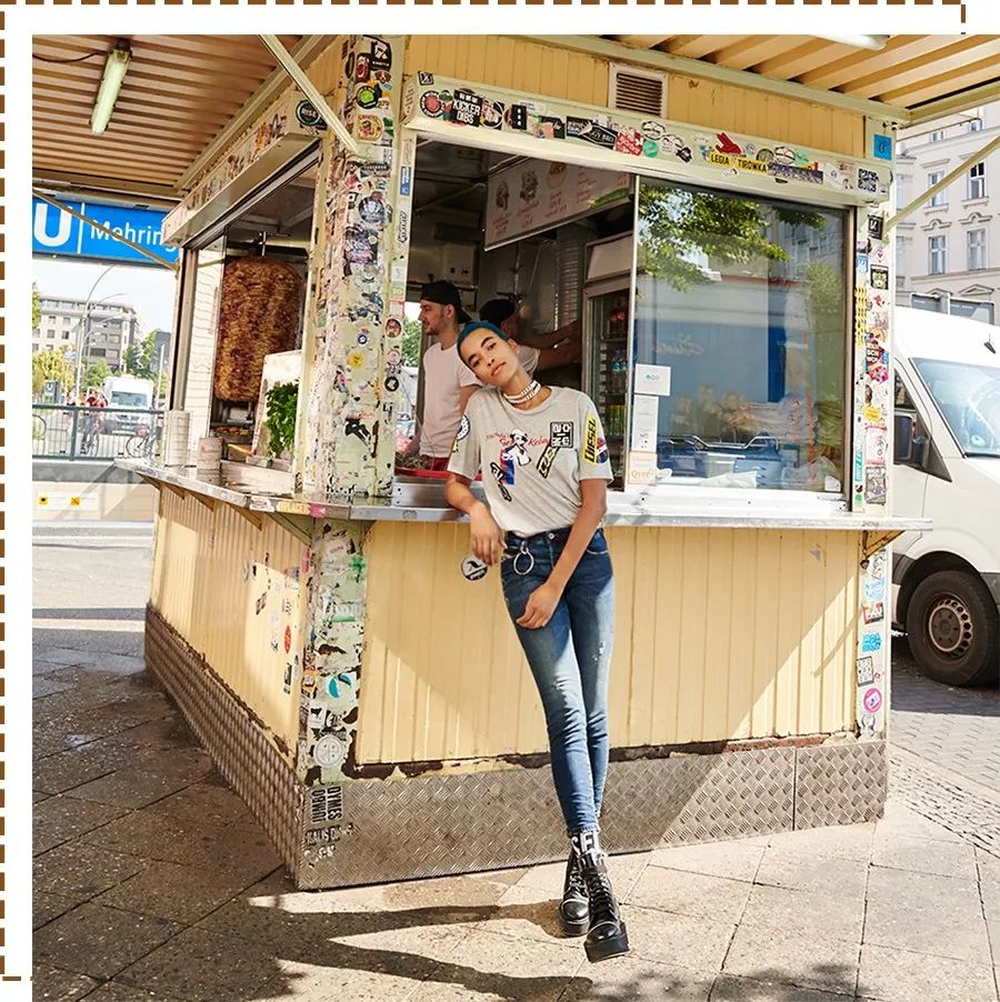 李宇春同款_李宇春时装_李宇春与时尚品牌合作,推出限量版产品