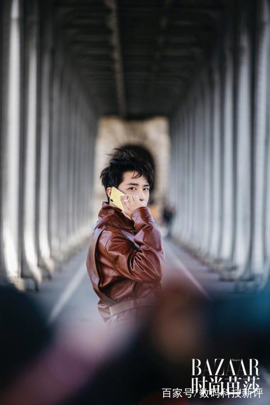 帅翻整个巴黎时装周,许魏洲携华为nova3樱草金引领时尚潮流