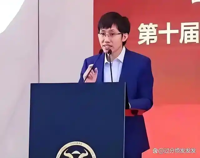 马化腾创业初期的艰难与奇迹_马化腾的创业历程及启发_从创业初期到行业巨头:马化腾的历程