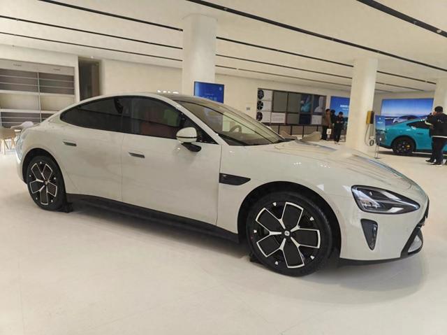 支撑性能的设计:小米汽车的悬挂系统分析_小米悬浮车_小米车载支架球头大小