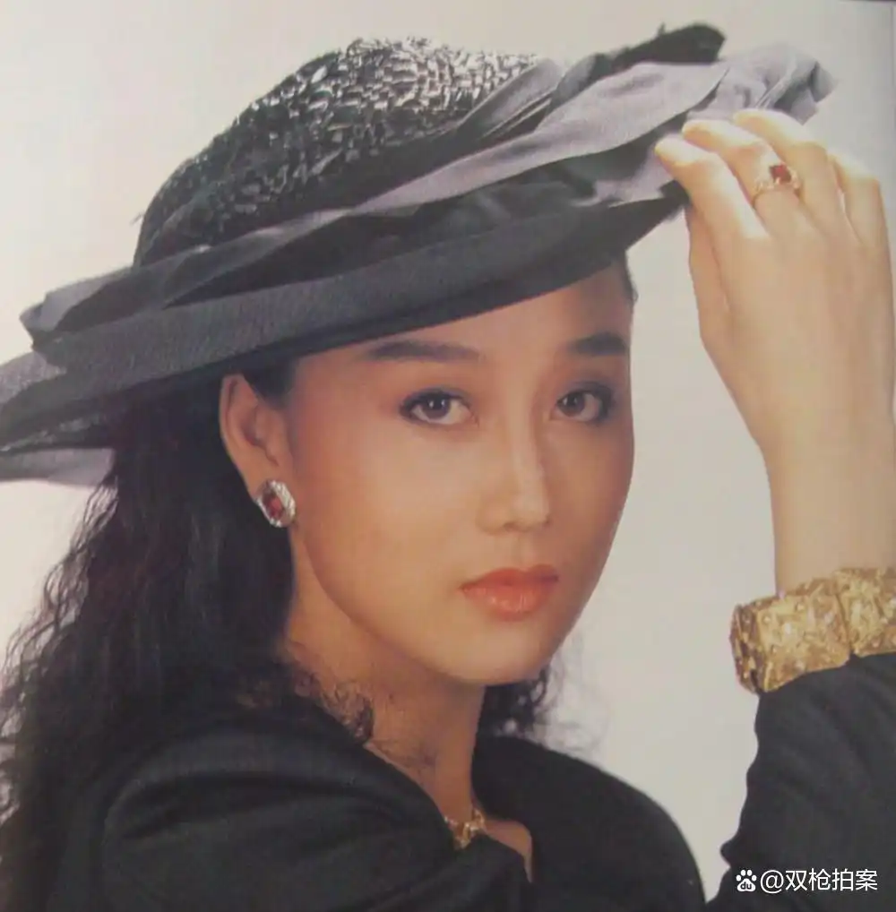 利智的生活故事与成长历程_利智的生活故事与成长历程_利智的生活故事与成长历程