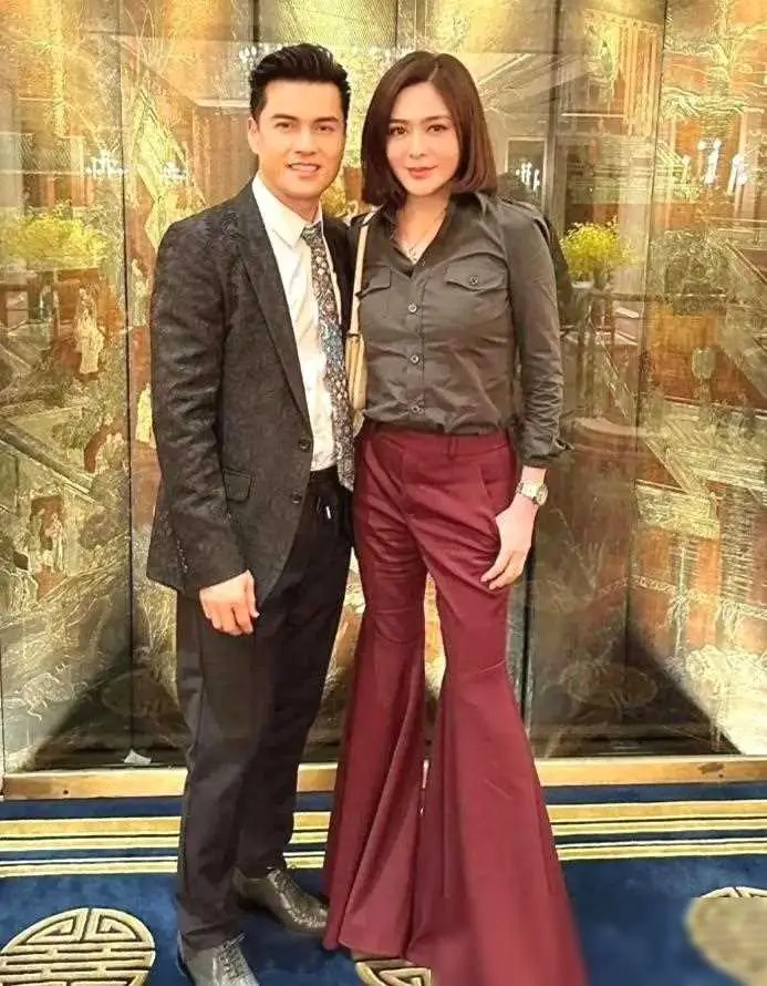 关之琳和向华强照片_关之琳的生活态度与积极向上_关之琳内向