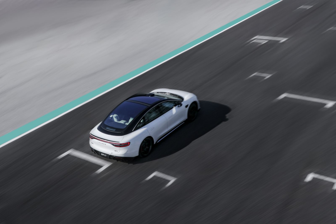 小米汽车优点_小米汽车suv_纵览小米汽车SU7 Max的性能优势