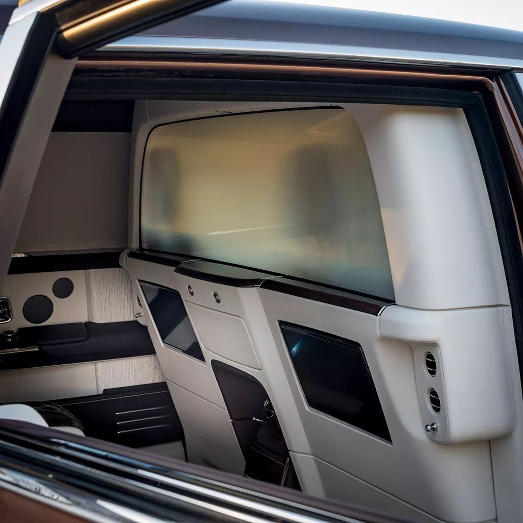 劳斯莱斯客户_劳斯莱斯的顾客体验:无与伦比的服务_劳斯莱斯接送服务