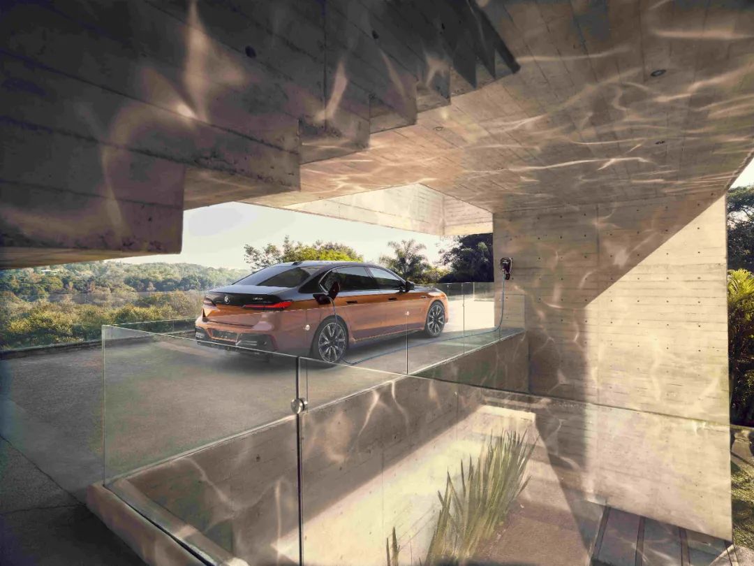 宝马科技套装是什么_宝马科技感车_安全科技与豪华体验：宝马的完美结合