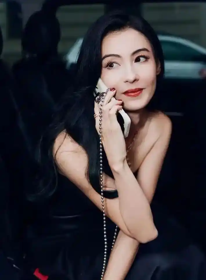 张芝明歌曲视频_张柏芝的经典歌声与情感传递_歌唱家张芝明简介