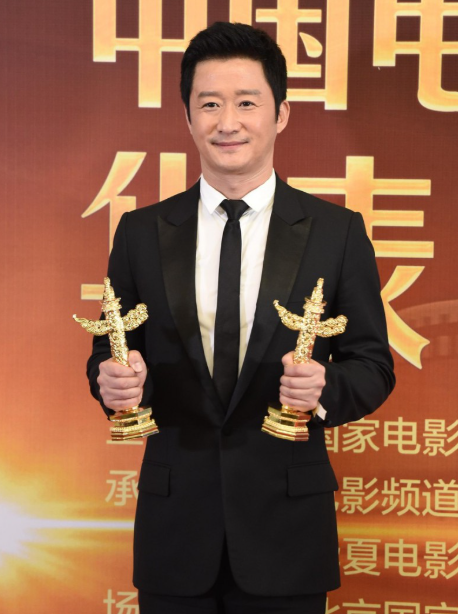 吴京的战争片_吴京的经典战斗场面回顾_吴京演的打仗片