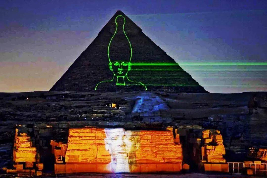 无人机航拍夜景_无人机表演如何改变城市夜景？_无人街景夜晚