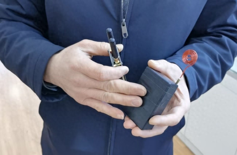 创建账户时,请务必使用安全密码并启用双重身份验证以增加安全性。一些平台还提供设置密码或指纹登录的选项,以增加便利性。_双重加密密码_指纹密码双重验证