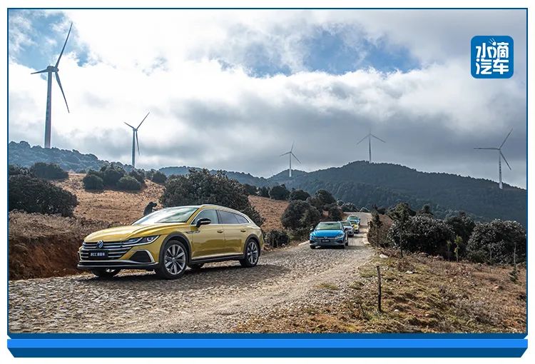 劳斯莱斯车主视角_劳斯莱斯驾驶室视角视频_劳斯莱斯的驾驶体验:让你成为路上的焦点