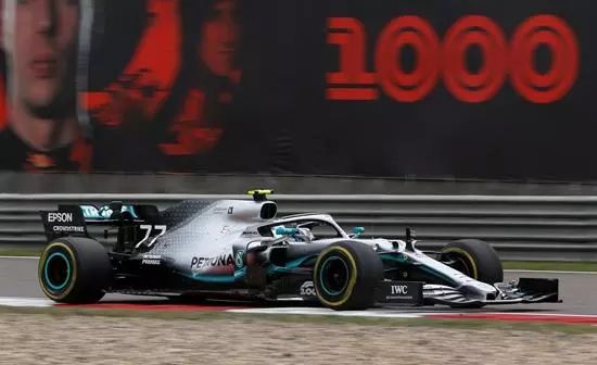 劳斯莱斯驾驶视频大全_劳斯莱斯的驾驶体验:让你成为路上的焦点_劳斯莱斯车主视角