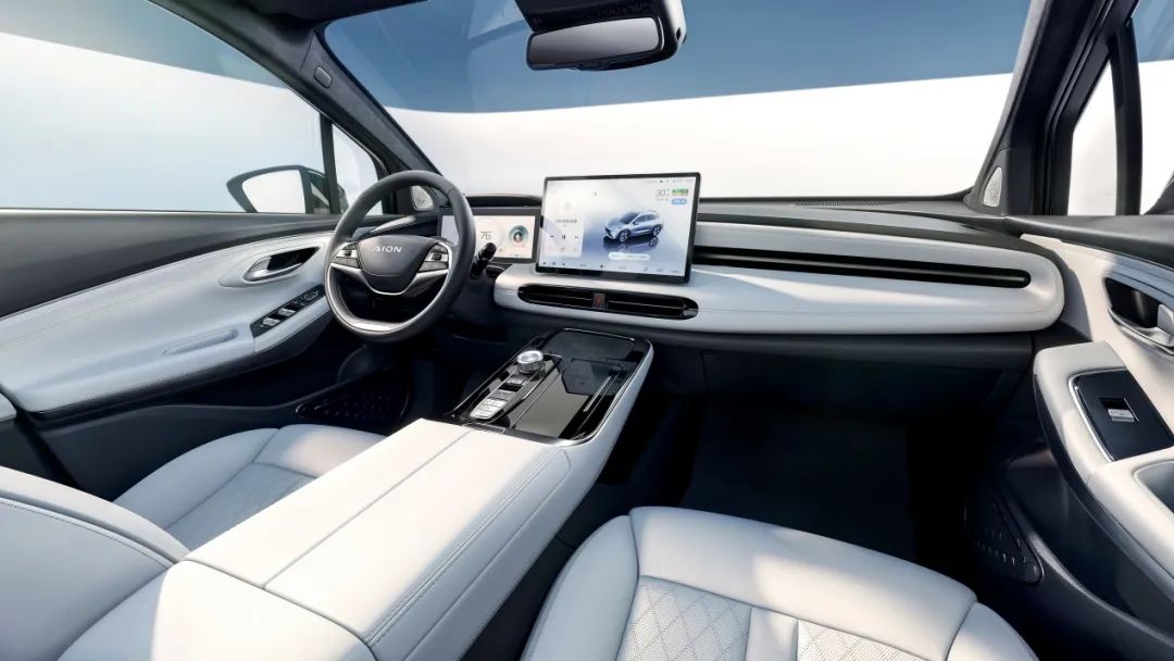 广汽埃安全部车型_广汽埃s_广汽埃安AION UT的内饰设计与人性化配置