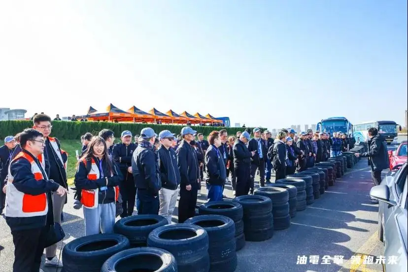 宝马平衡值怎么看_宝马平衡块最大标准范围_安全性与性能的完美平衡:宝马的优势