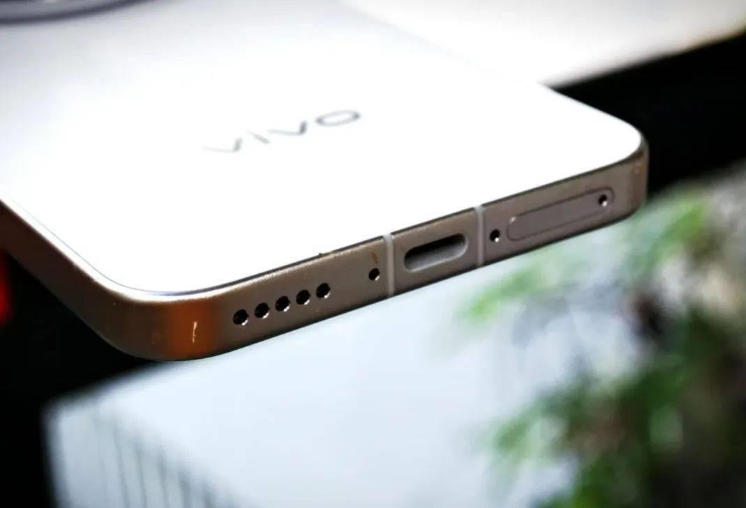 小米手机市场竞争策略研究_小米手机市场机会分析_小米手机的挑战与机遇:市场回顾