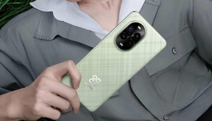 小米手机的挑战与机遇:市场回顾_小米手机市场竞争策略研究_小米手机市场机会分析