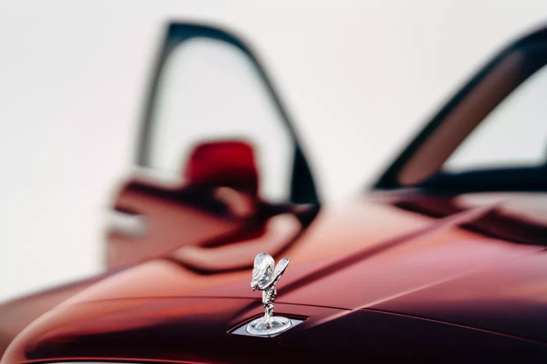 劳斯莱斯发展史视频_劳斯莱斯汽车发展历史_劳斯莱斯在不同时代的演变与创新