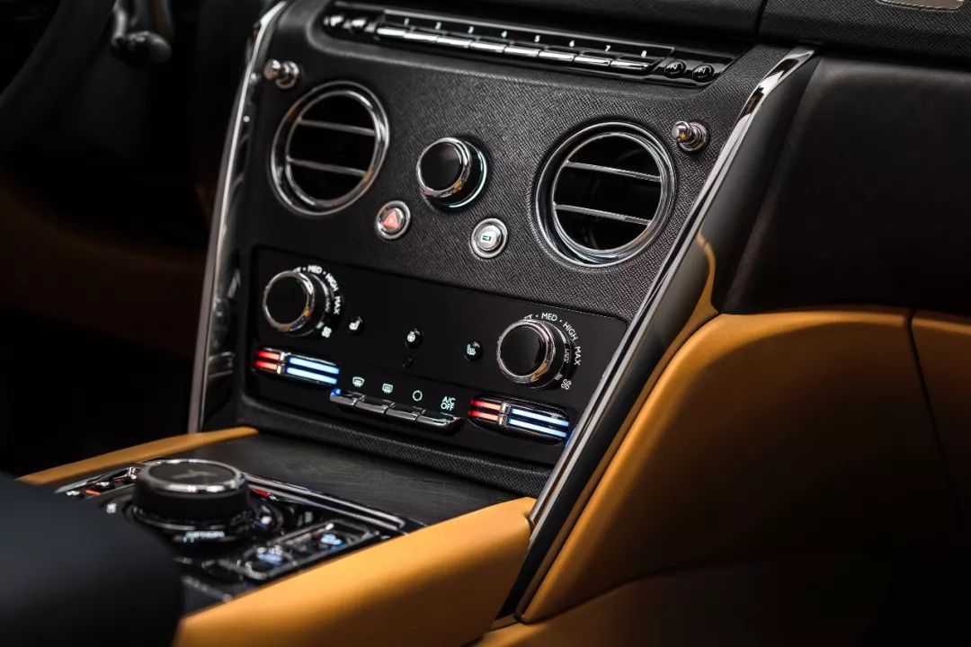 劳斯莱斯汽车发展历史_劳斯莱斯发展史视频_劳斯莱斯在不同时代的演变与创新