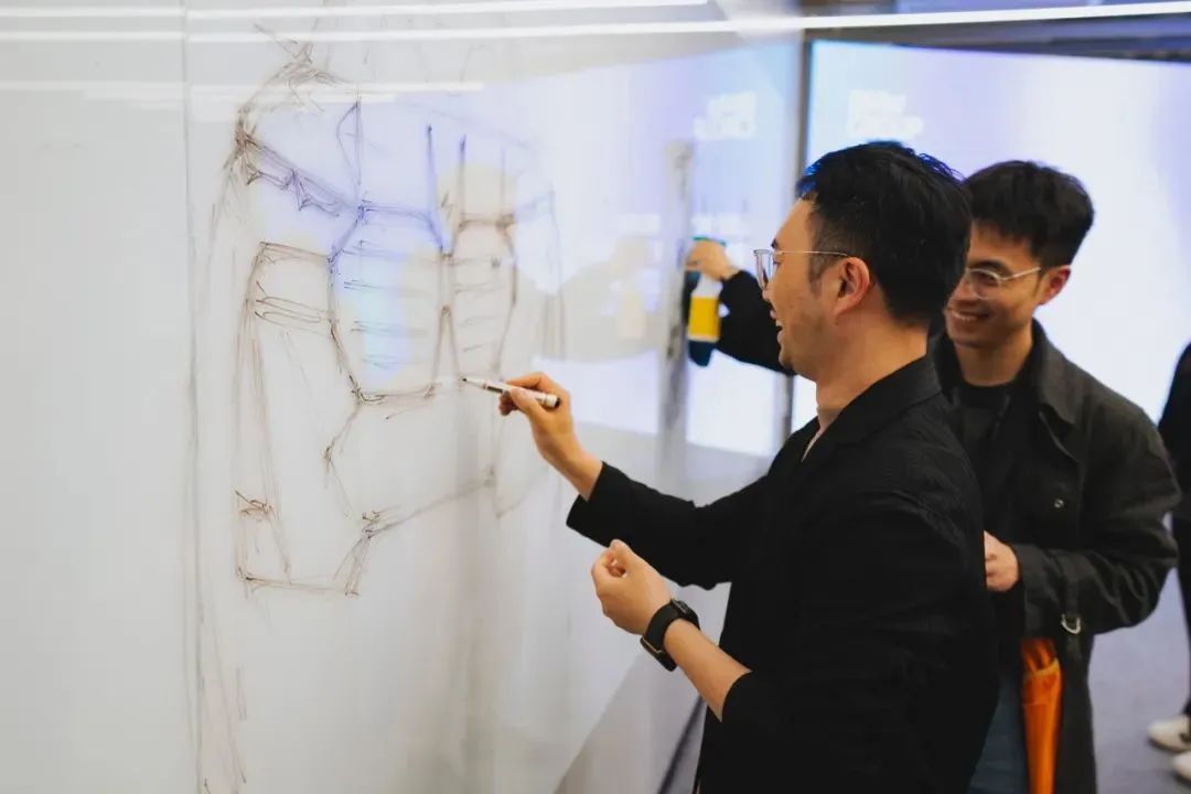 劳斯莱斯汽车发展历史_劳斯莱斯在不同时代的演变与创新_劳斯莱斯演变史