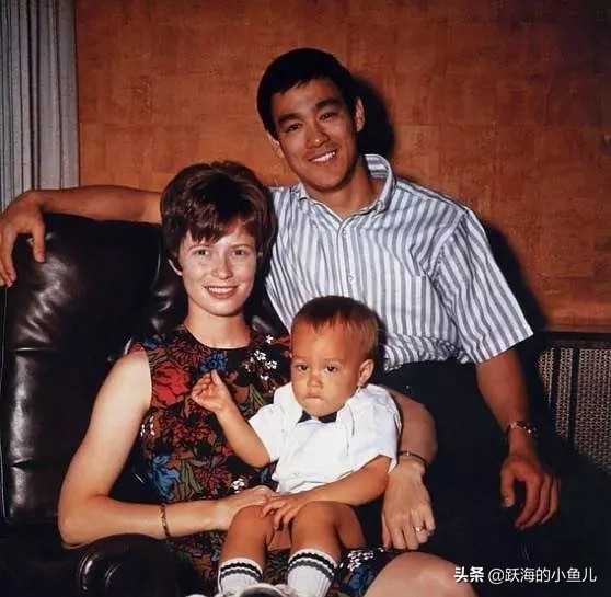 李小龙人生哲学语录_李小龙的经典电影中的人生哲理_李小龙的哲学bewater