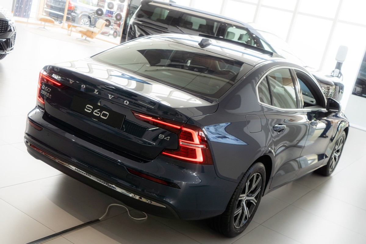 小米涉足汽车_察觉驾驶中的安全感:小米汽车的操控设计_小米汽车你敢开吗