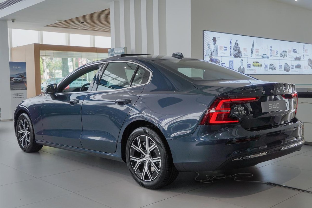 小米涉足汽车_小米汽车你敢开吗_察觉驾驶中的安全感:小米汽车的操控设计