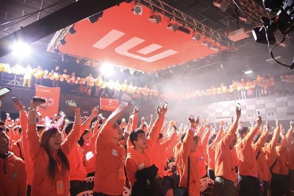 小米的组织创新_小米手机背后的技术团队与创新文化_小米的创业团队