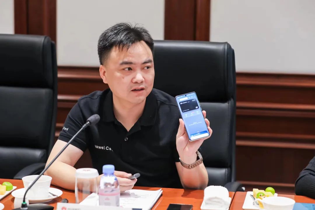 华为鸿蒙系统合作_华为鸿蒙系统兼容性怎么样_华为手机与鸿蒙系统的深度融合