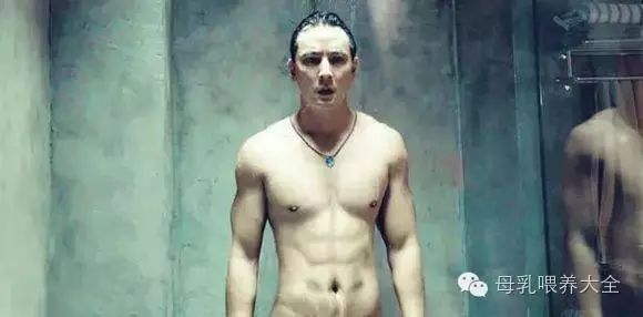 成龙的影迷里有哪些名人_成龙在全球影迷心中的影响_成龙歌曲迷