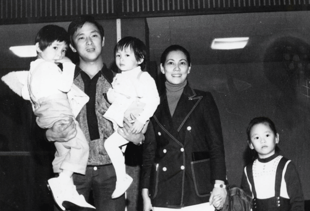 成龙的影迷里有哪些名人_成龙歌曲迷_成龙在全球影迷心中的影响