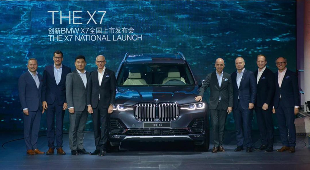 宝马科技感车_宝马科技套装是什么_安全科技与豪华体验:宝马的完美结合