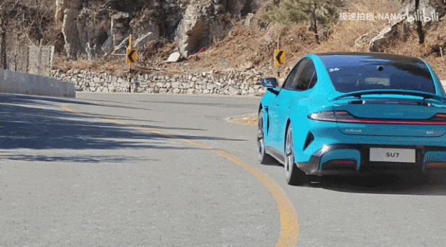 小米汽车SU7 Max的性能解析与评测_小米汽车配置_小米汽车suv