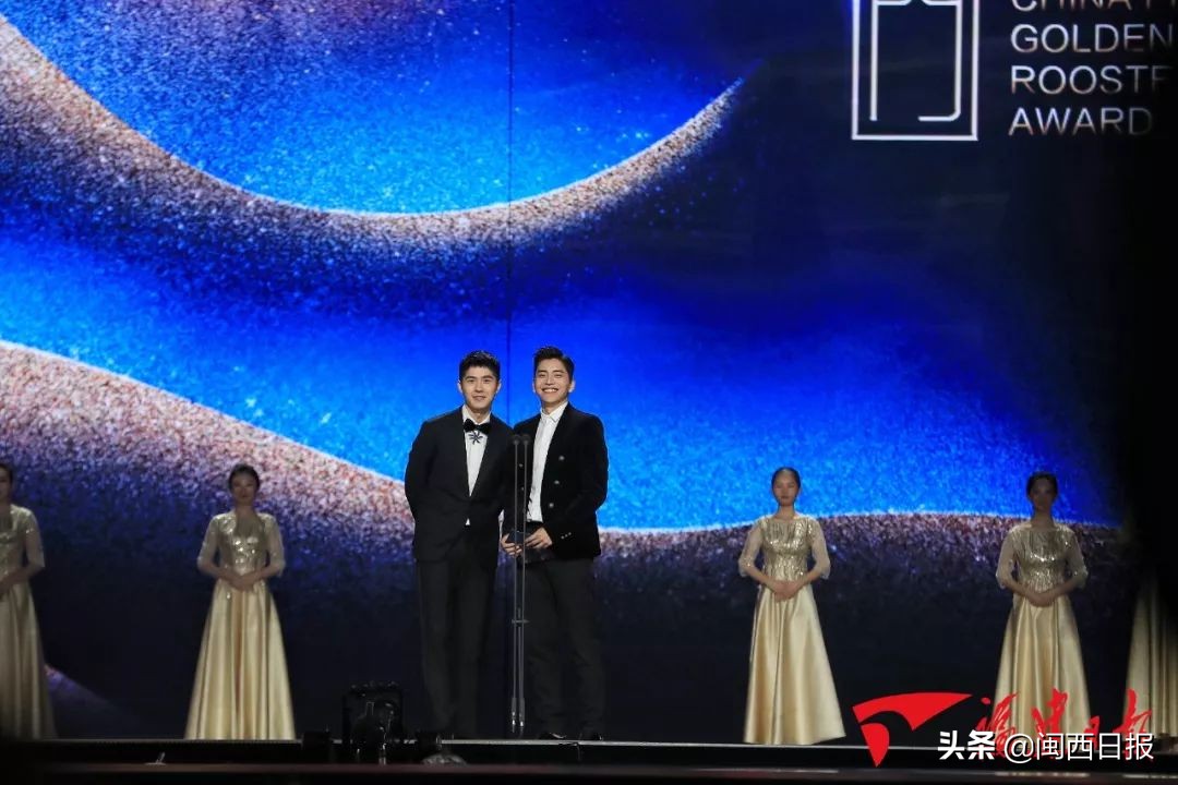 李易峰在里程碑演唱会上致敬经典_李易峰演唱会歌曲_李易峰演唱所有歌