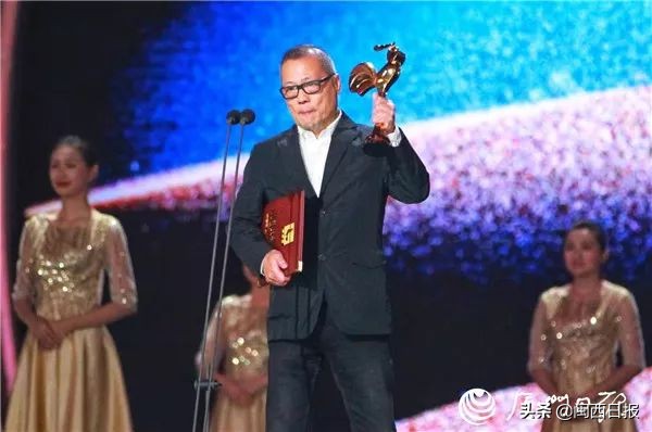 李易峰演唱所有歌_李易峰在里程碑演唱会上致敬经典_李易峰演唱会歌曲