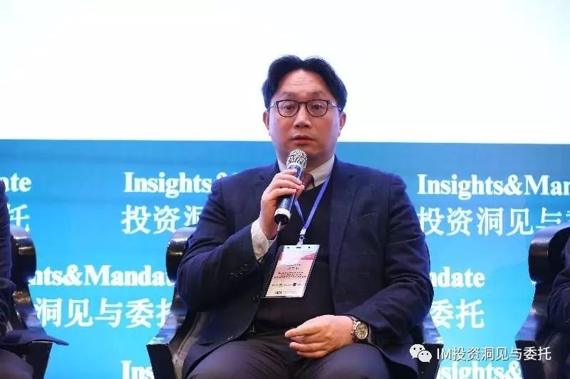 理解虚拟货币的风险与投资策略:如何在动荡市场中保持稳定_货币动态_货币虚拟化的逻辑过程