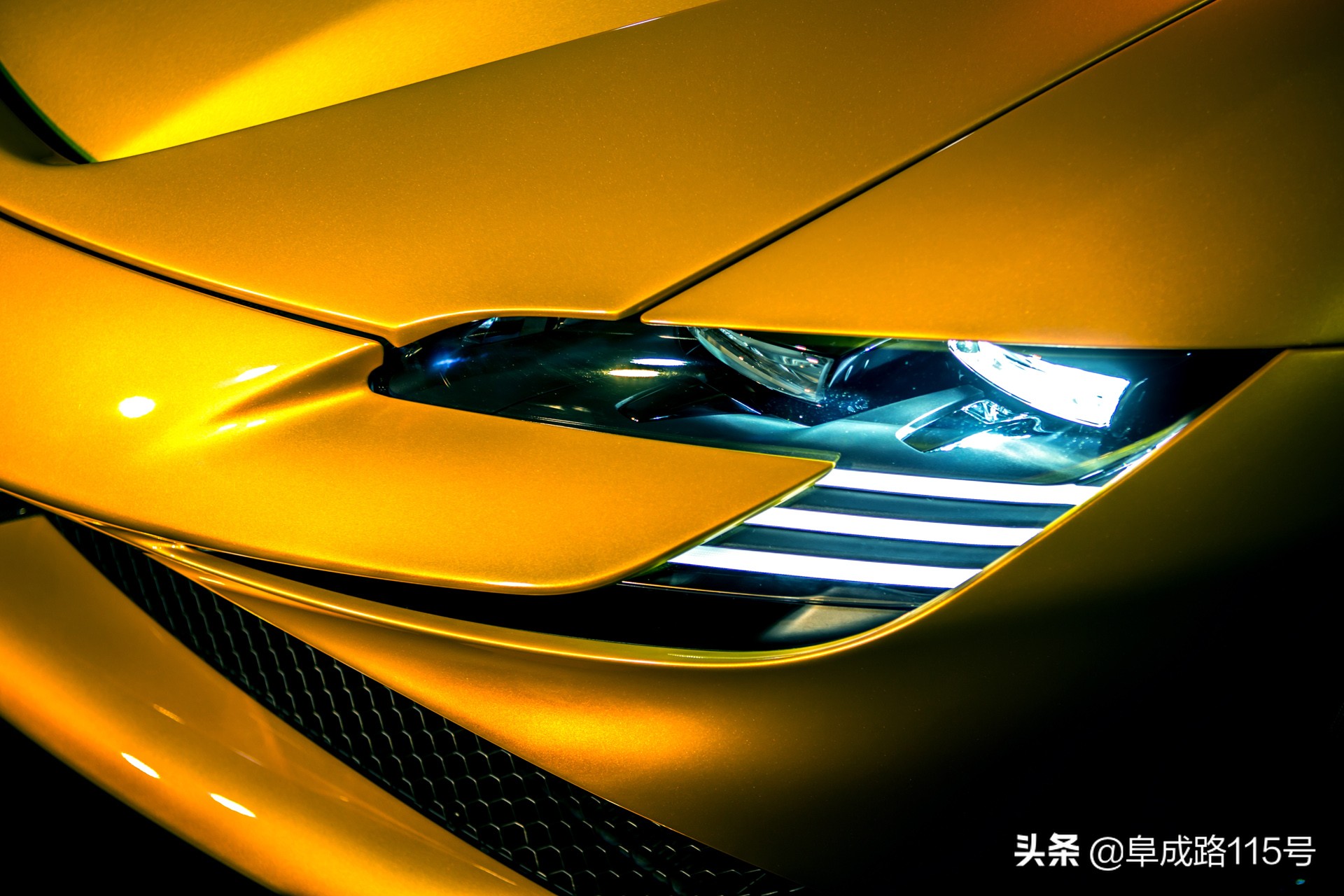 法拉利车队赛车_法拉利与赛车运动的紧密联系_赛车游戏法拉利