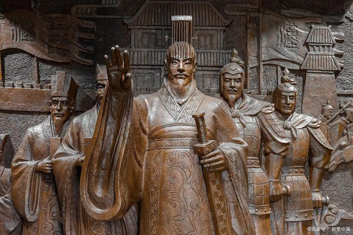 秦始皇的批判_批判秦始皇遗产历史的人是谁_秦始皇的遗产与历史批判