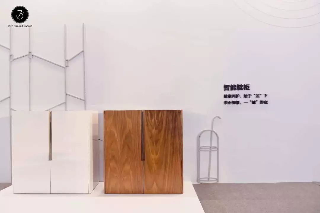 传统的智能家居_颠覆传统家居:智能产品让生活更流畅_传统家居产品遇到智能技术