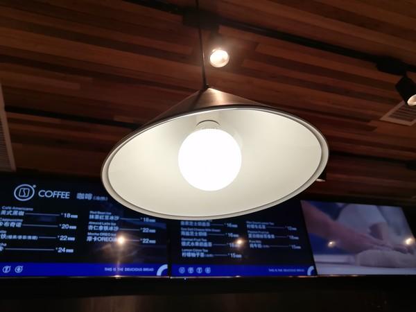 nova系列手机的多彩外观选择_多彩手机壁纸_手机的多彩引擎是什么