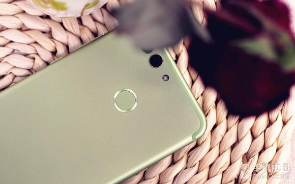 手机的多彩引擎是什么_多彩手机壁纸_nova系列手机的多彩外观选择