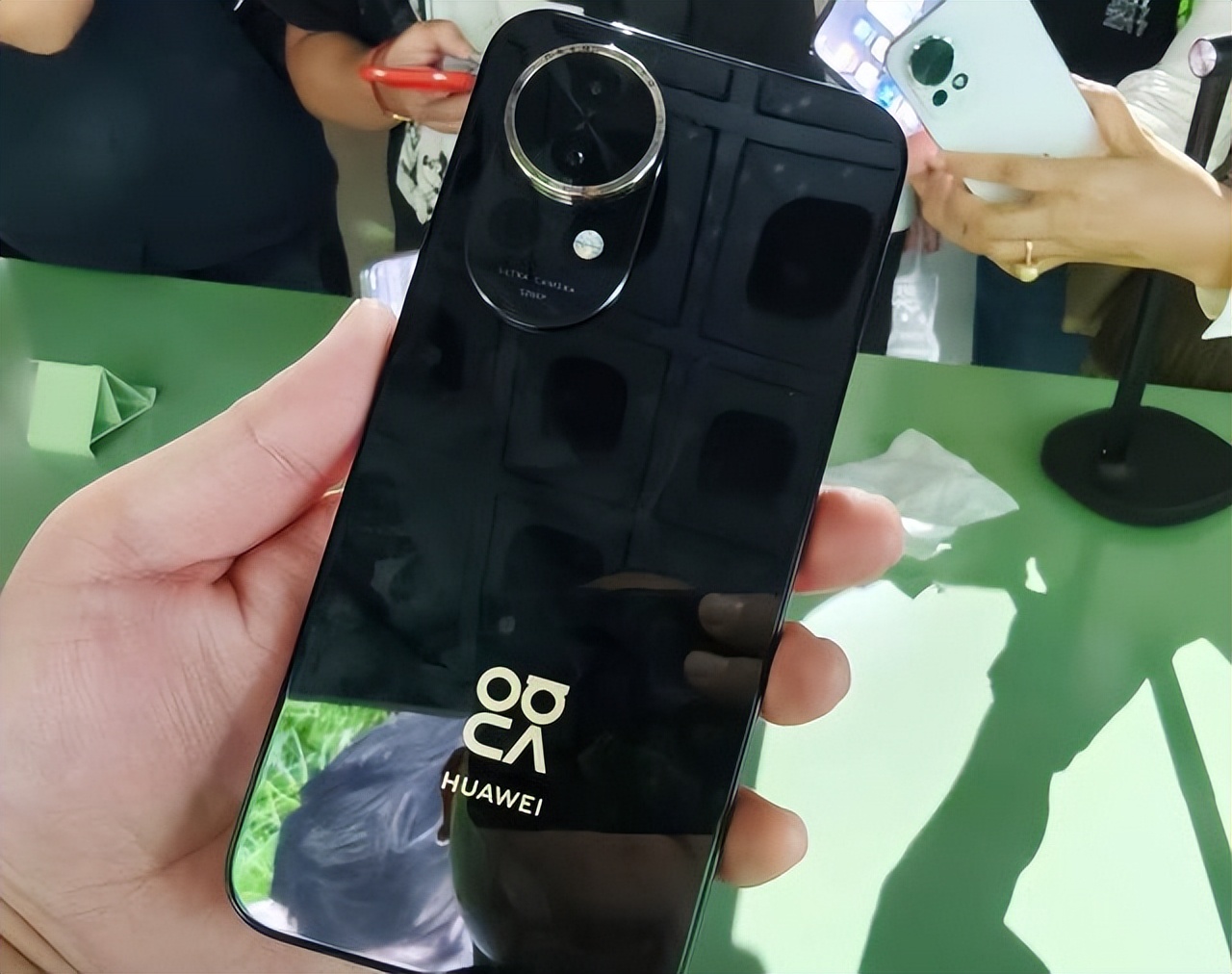 nova系列手机的多彩外观选择_多彩外设怎么样_手机多彩引擎有什么用