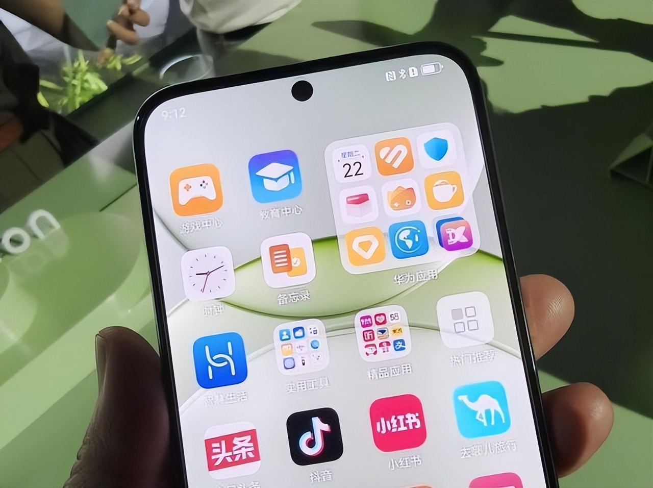 nova系列手机的多彩外观选择_手机多彩引擎有什么用_多彩外设怎么样