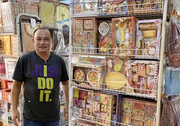 爆款再现,小米su7纸扎版引爆清明节热销狂潮,揭秘其独特魅力!_解释定义