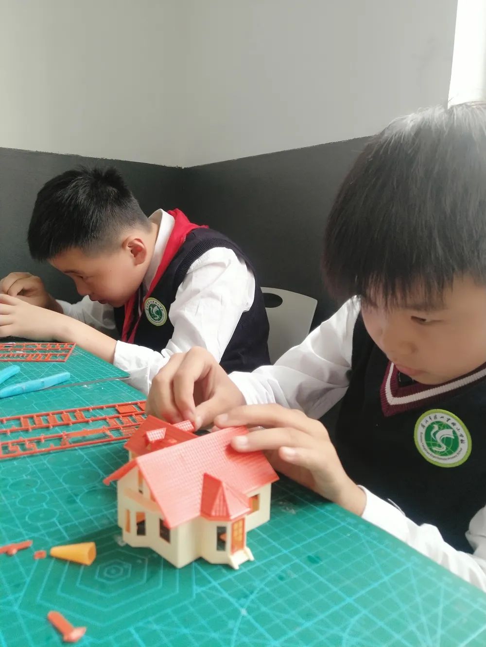 无人机表演是如何实现的_无人机表演案例_无人机表演中故事构建的技巧与方法